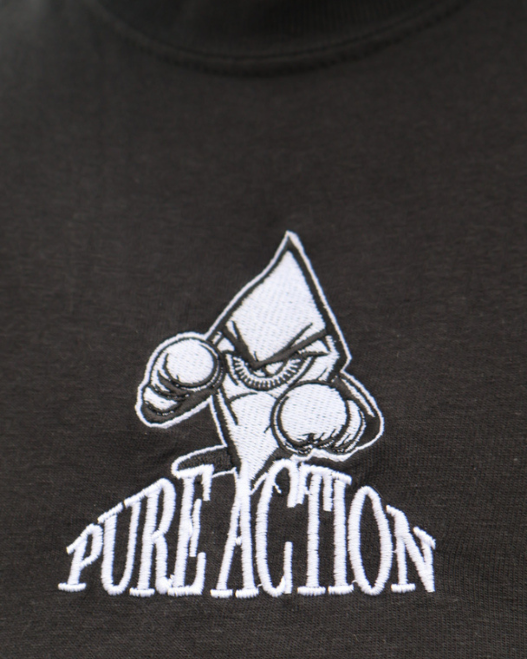 Pure Action - Gesticktes Logo